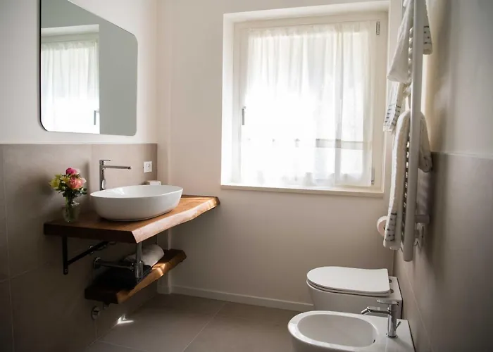 Corte Torchio B&B 로에